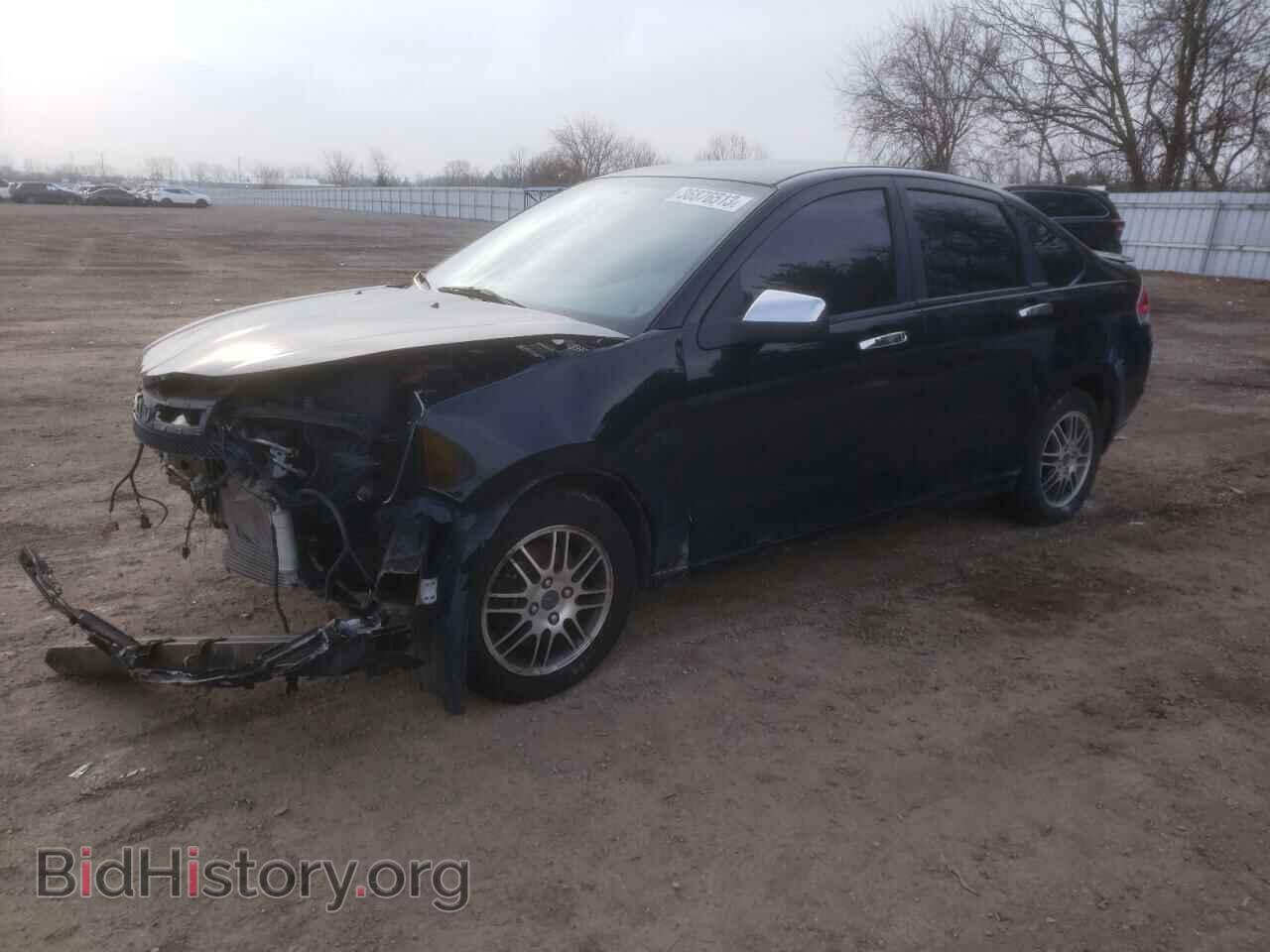 Photo 1FAHP3FN9BW156529 - FORD FOCUS 2011