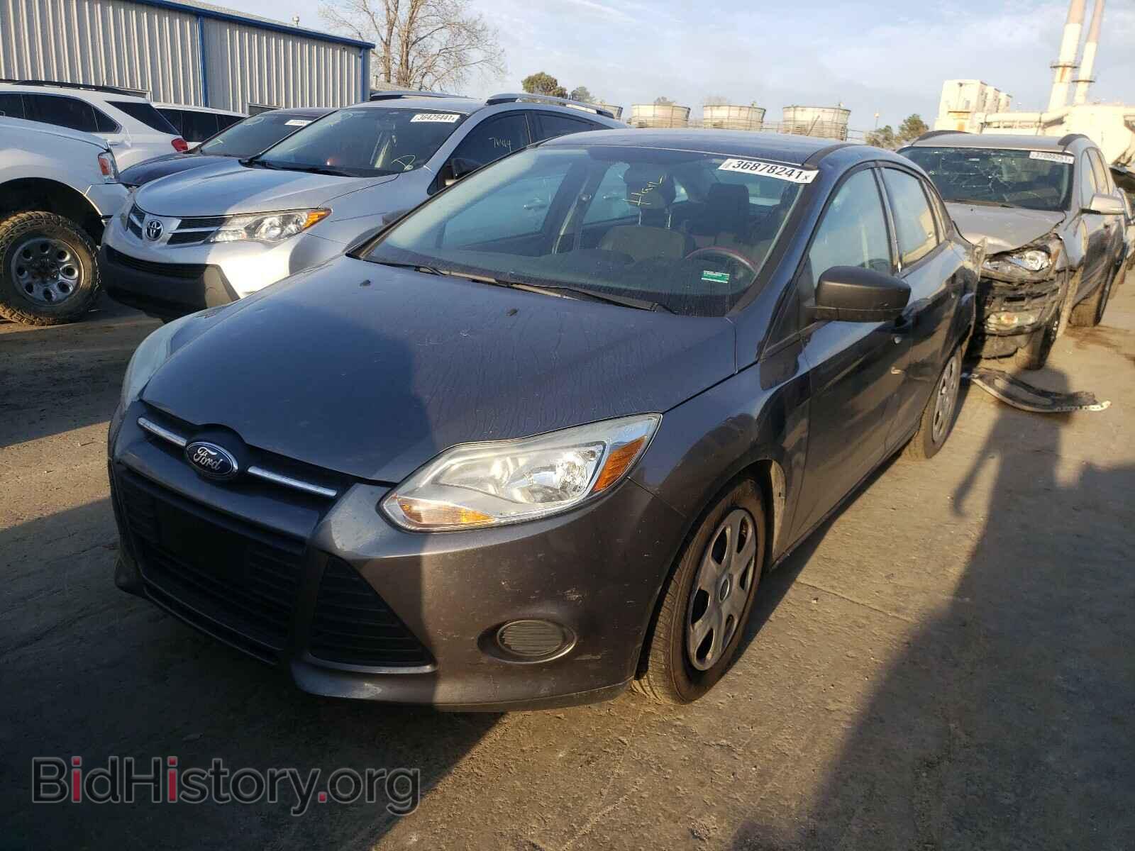 2013 FORD FOCUS - VIN: 1FADP3E25DL138040 - Photo 2