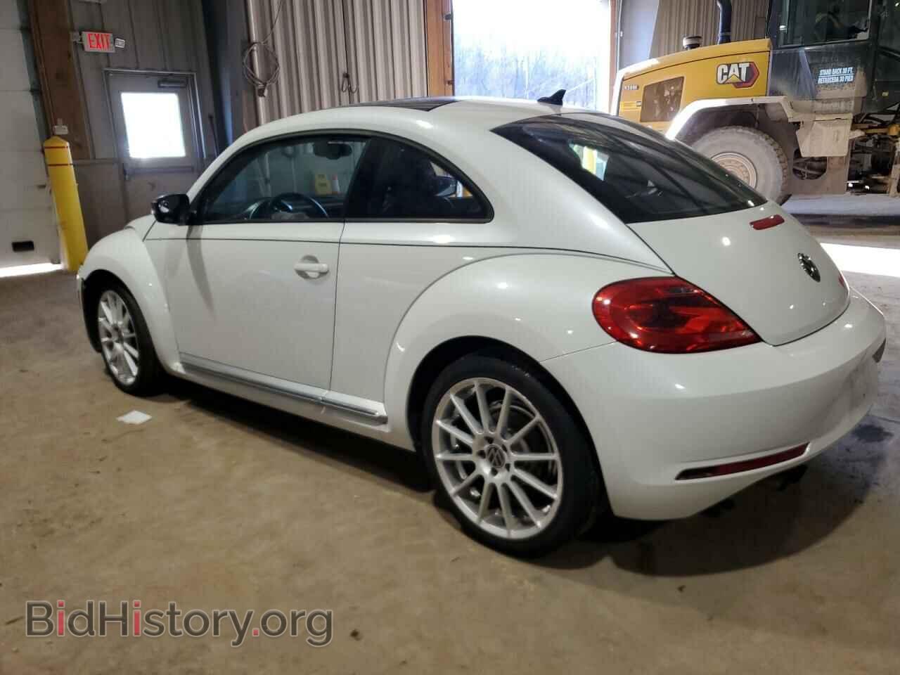 2014 VOLKSWAGEN BEETLE - VIN: 3VWJ17AT6EM653050 - Фото 2