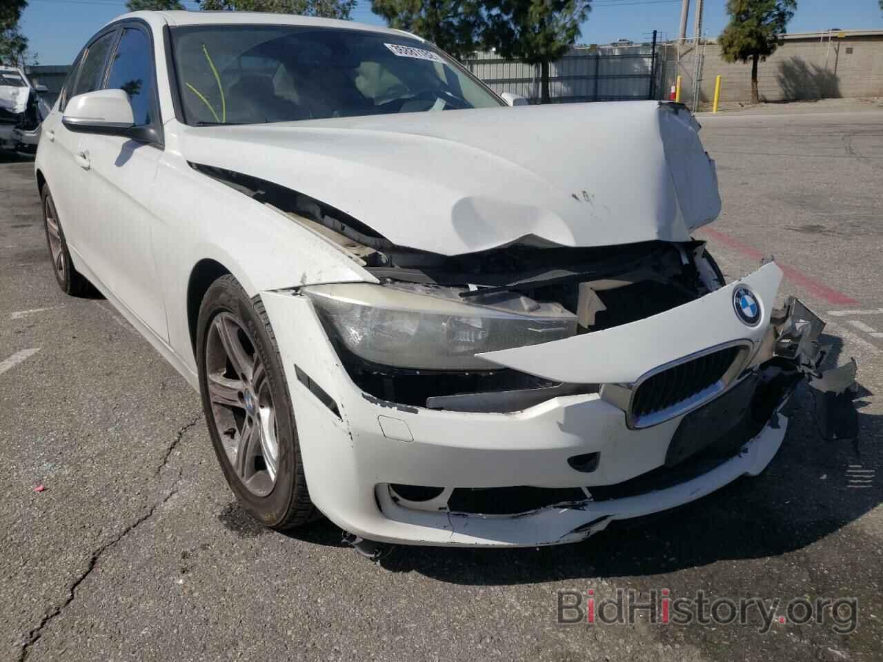 Photo WBA3A5C52DF357887 - BMW 3 SERIES 2013