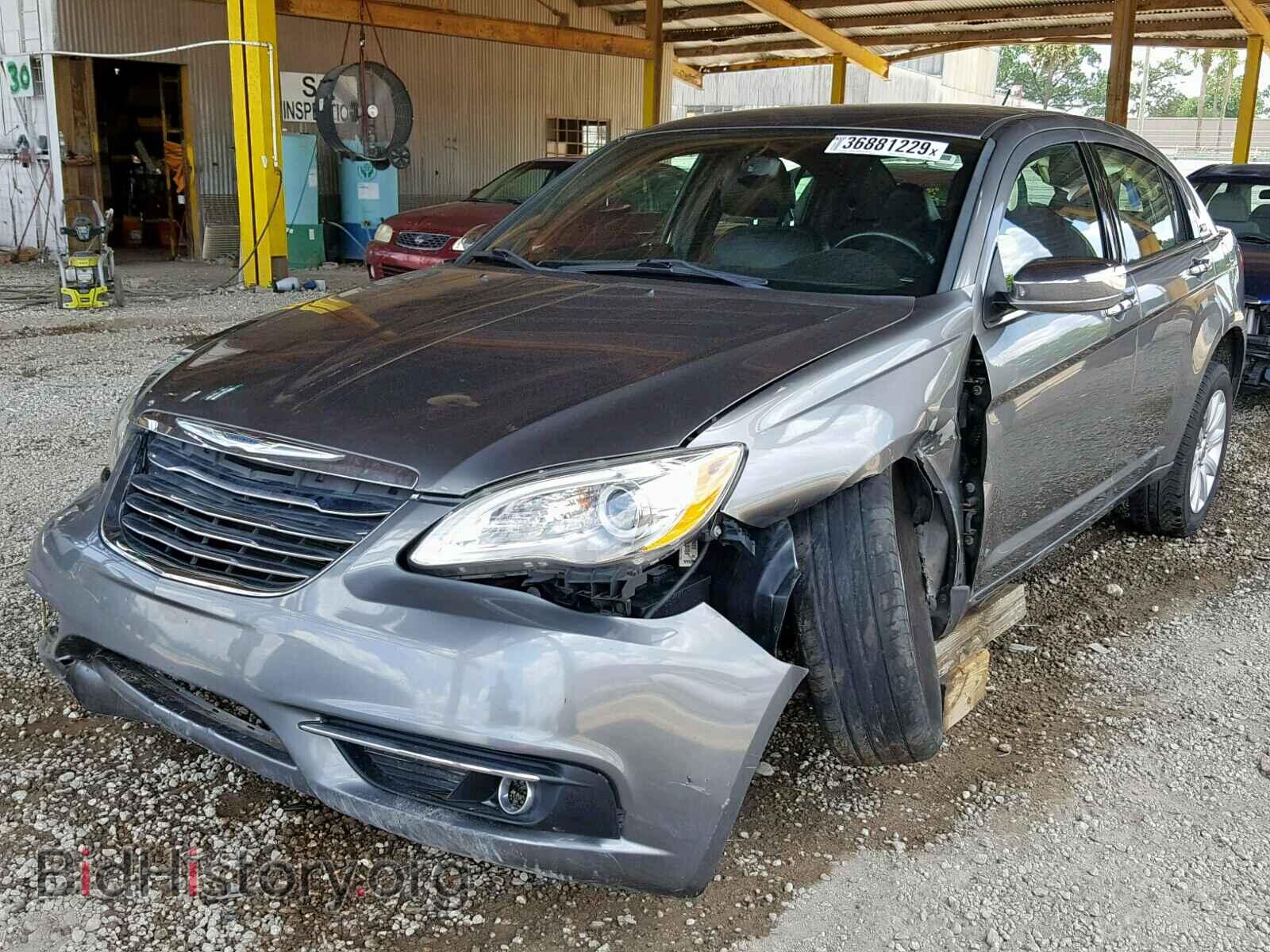 2013 CHRYSLER 200 - VIN: 1C3CCBCG6DN618980 - Photo 2