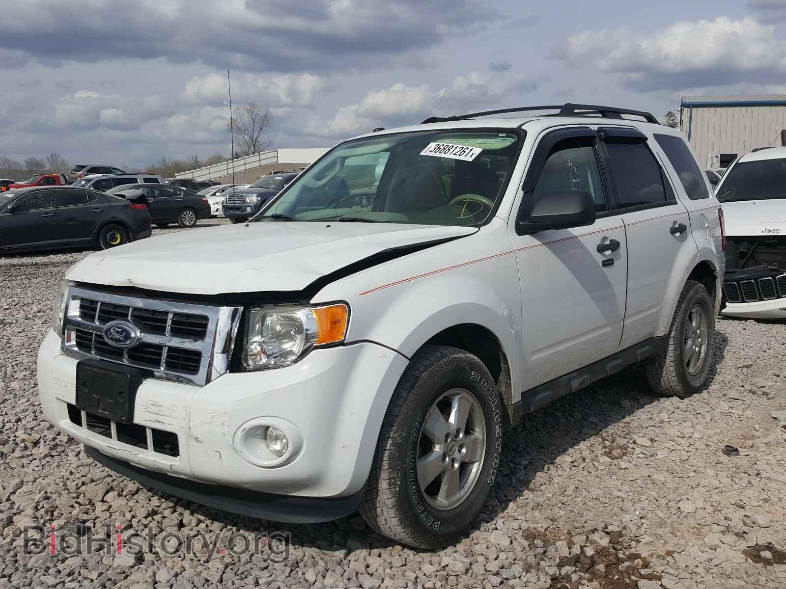 2012 FORD ESCAPE - VIN: 1FMCU0D70CKC20381 - Фото 2