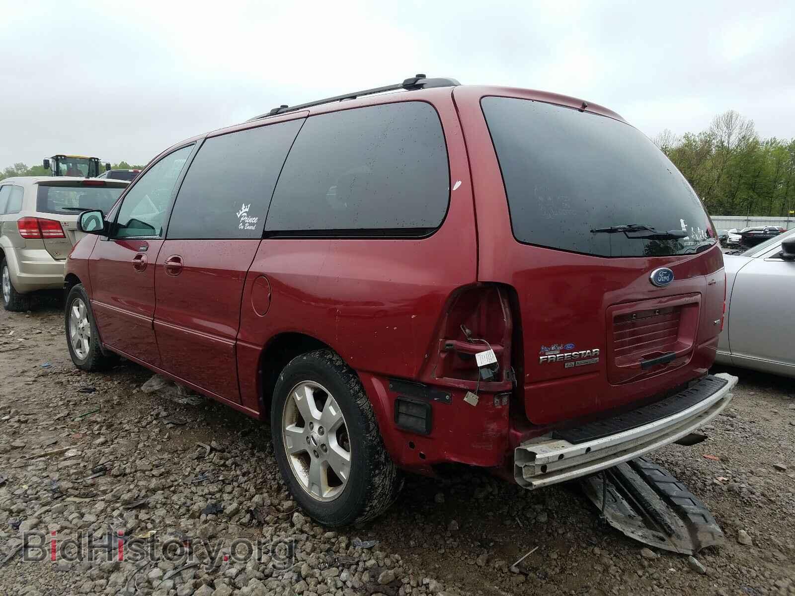 2004 FORD FREESTAR - VIN: 2FMDA52204BA86453 - Фото 3