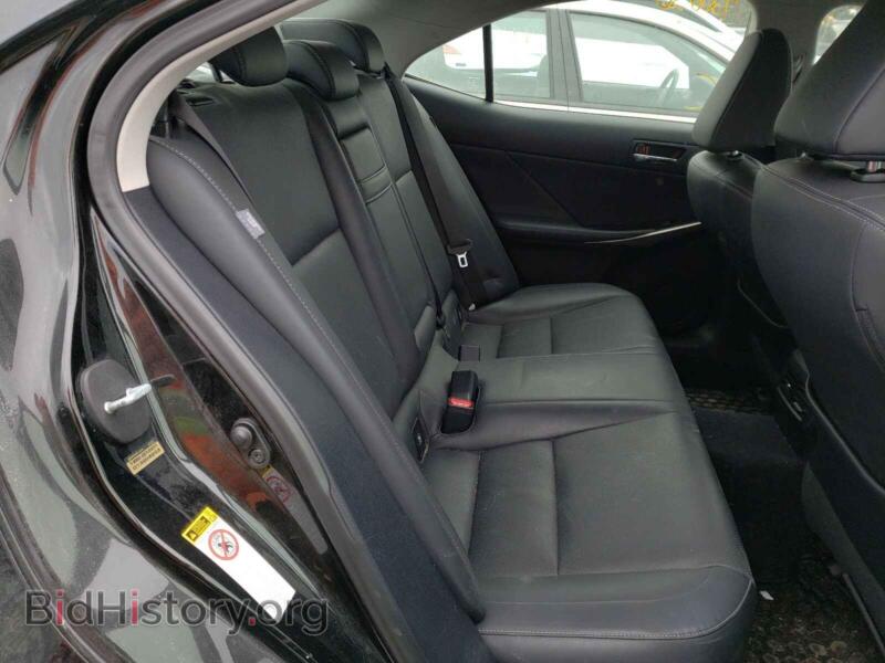 2014 Lexus IS (VIN JTHCF1D26E5000560) — photo 6 of 10