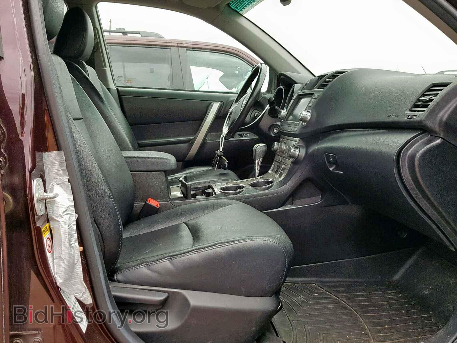 2011 TOYOTA HIGHLANDER - VIN: 5TDBK3EH6BS060903 - Фото 5