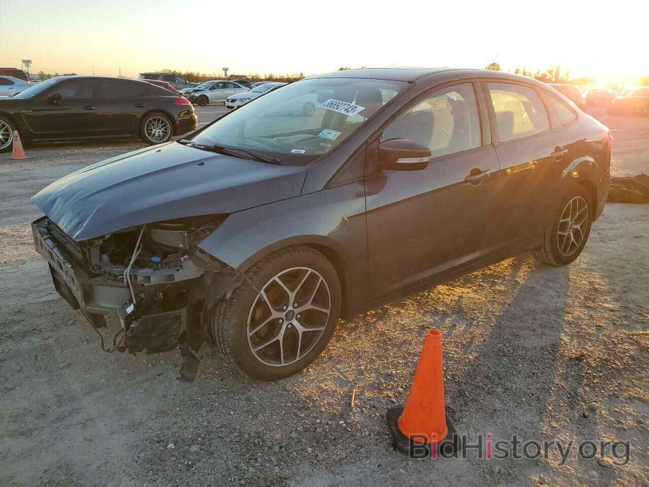Photo 1FADP3H2XJL277247 - FORD FOCUS 2018