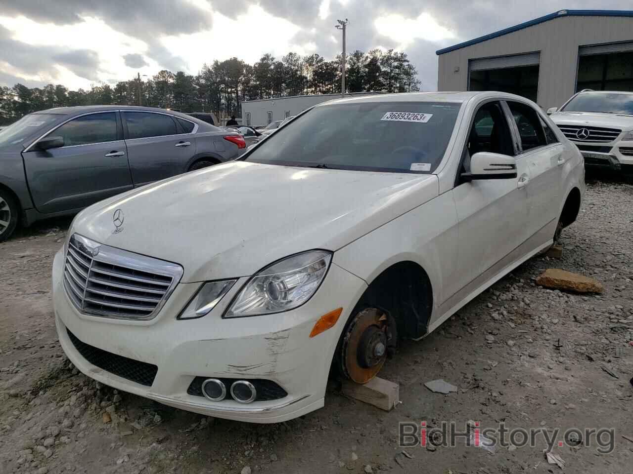 Photo WDDHF5GBXBA460713 - MERCEDES-BENZ E-CLASS 2011