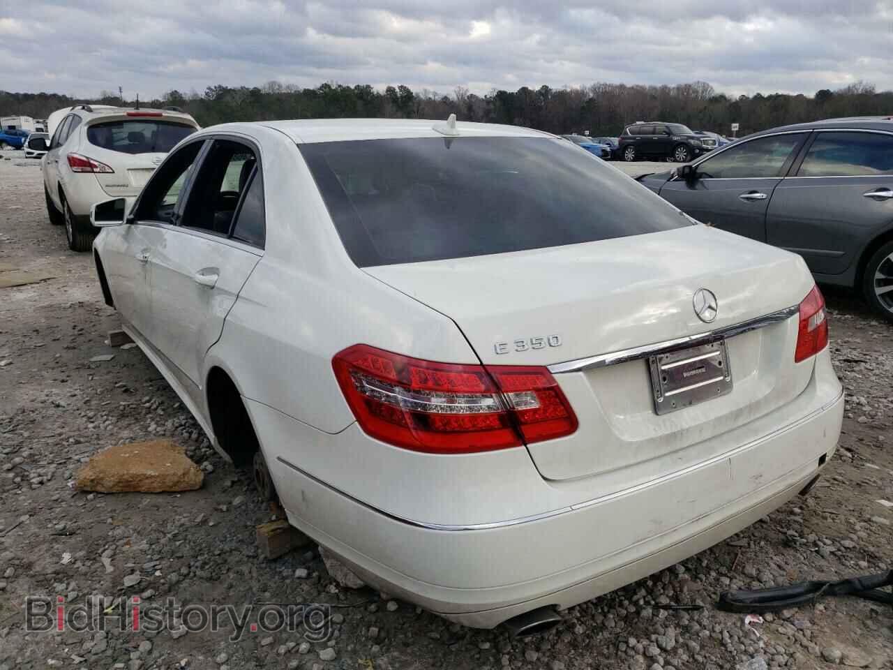 2011 MERCEDES-BENZ E-CLASS - VIN: WDDHF5GBXBA460713 - Фото 2