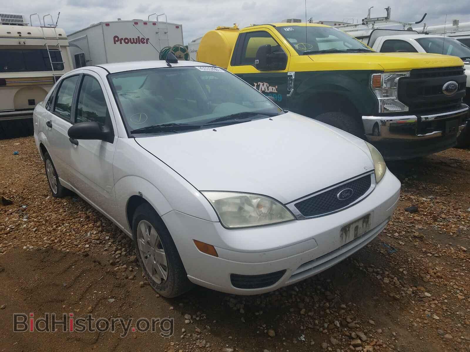 Photo 1FAHP34N47W323213 - FORD FOCUS 2007