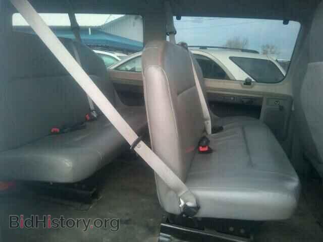 2010 FORD ECONOLINE - VIN: 1FBNE3BL7ADA98295 - Photo 6