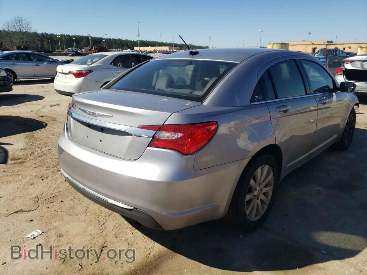 2013 CHRYSLER 200 - VIN: 1C3CCBBB7DN599930 - Фото 4