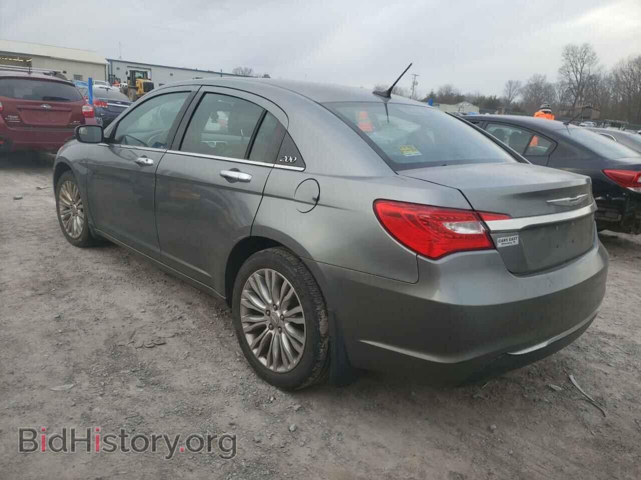 2011 CHRYSLER 200 - VIN: 1C3BC2FG2BN581382 - Фото 2