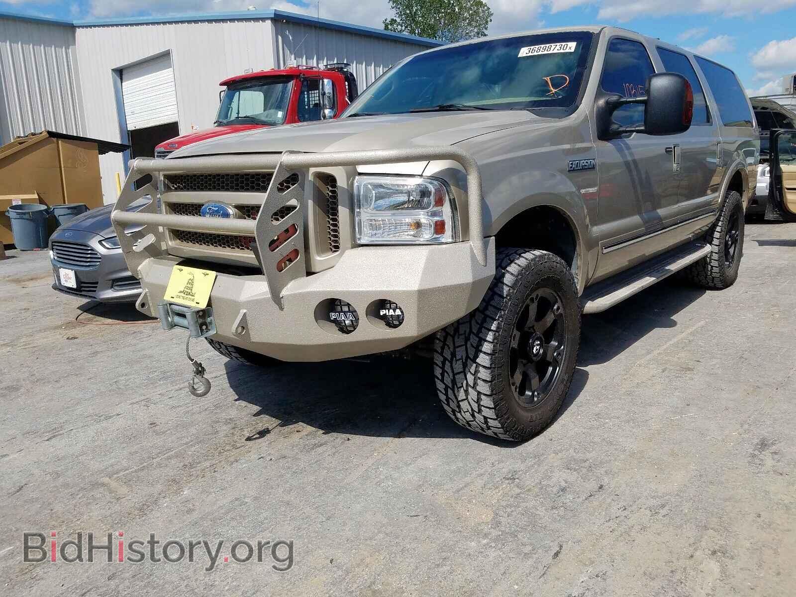 2005 FORD EXCURSION - VIN: 1FMSU43P95ED47037 - Photo 2