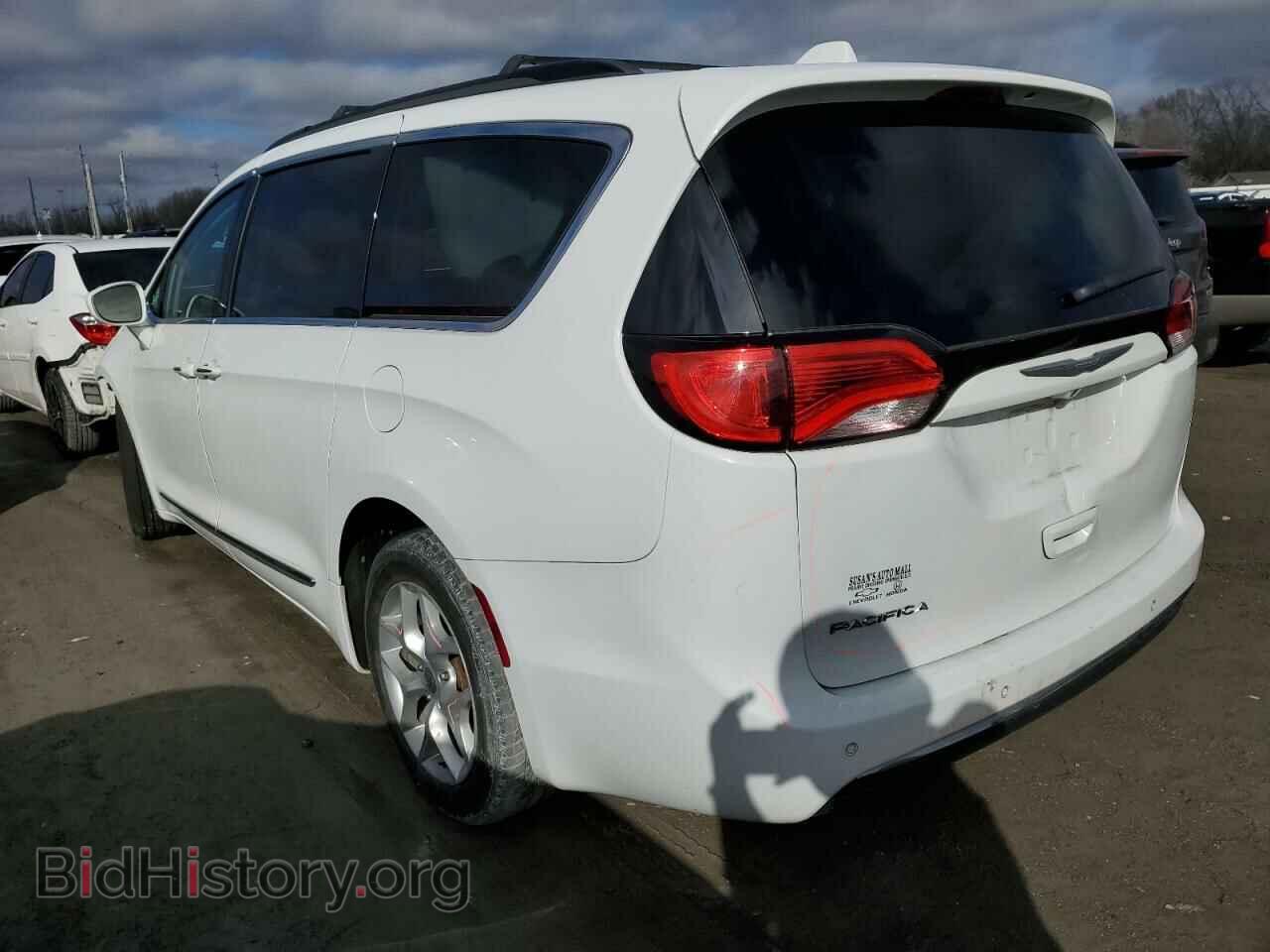 2017 CHRYSLER PACIFICA - VIN: 2C4RC1BG9HR826801 - Photo 2