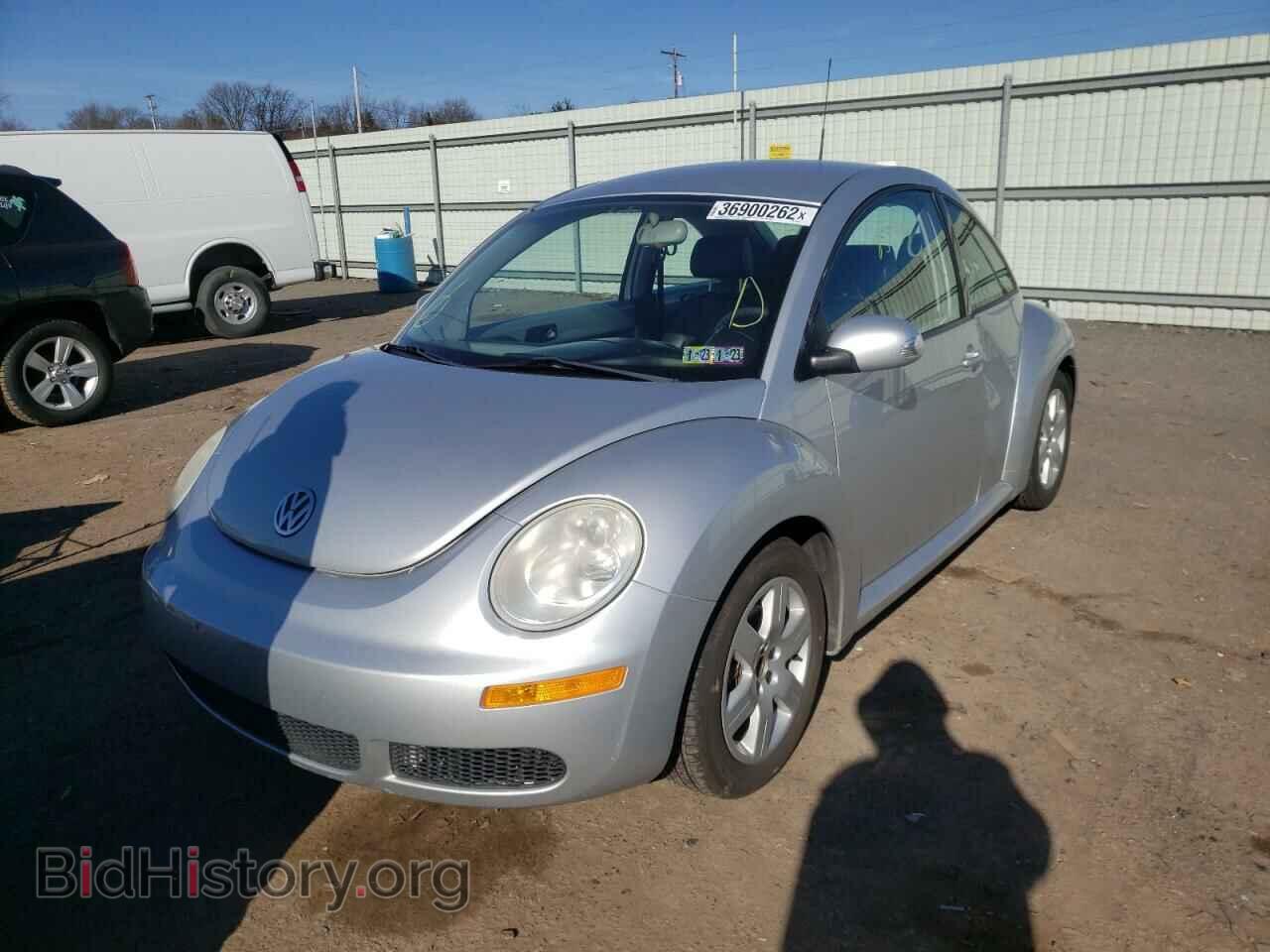 2007 VOLKSWAGEN BEETLE - VIN: 3VWPW31C77M511605 - Фото 2