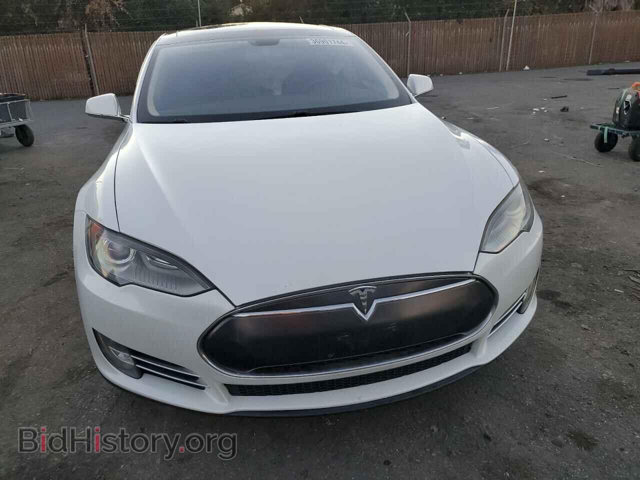 2014 TESLA MODEL S - VIN: 5YJSA1H1XEFP37305 - Photo 5