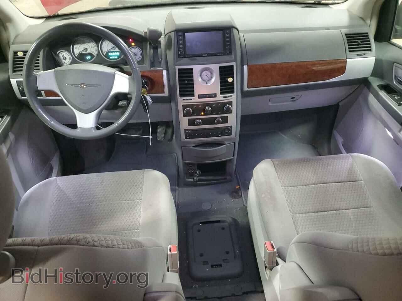 2009 CHRYSLER MINIVAN - VIN: 2A8HR54169R550386 - Фото 8