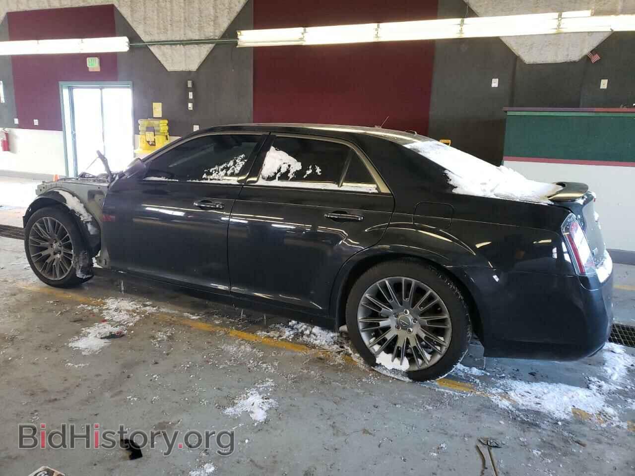 2013 CHRYSLER 300 - VIN: 2C3CCADG6DH743107 - Фото 2