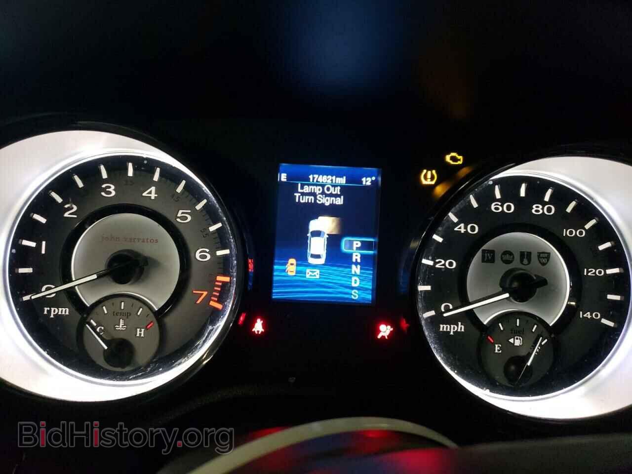2013 CHRYSLER 300 - VIN: 2C3CCADG6DH743107 - Фото 9
