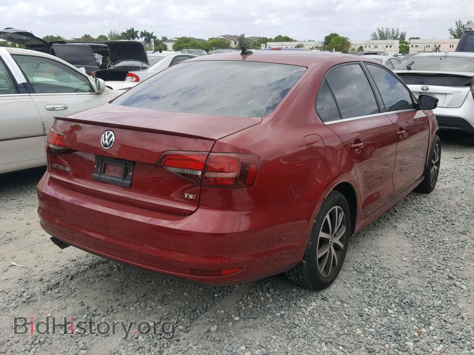 2017 VOLKSWAGEN JETTA - VIN: 3VWDB7AJ6HM280475 - Photo 4