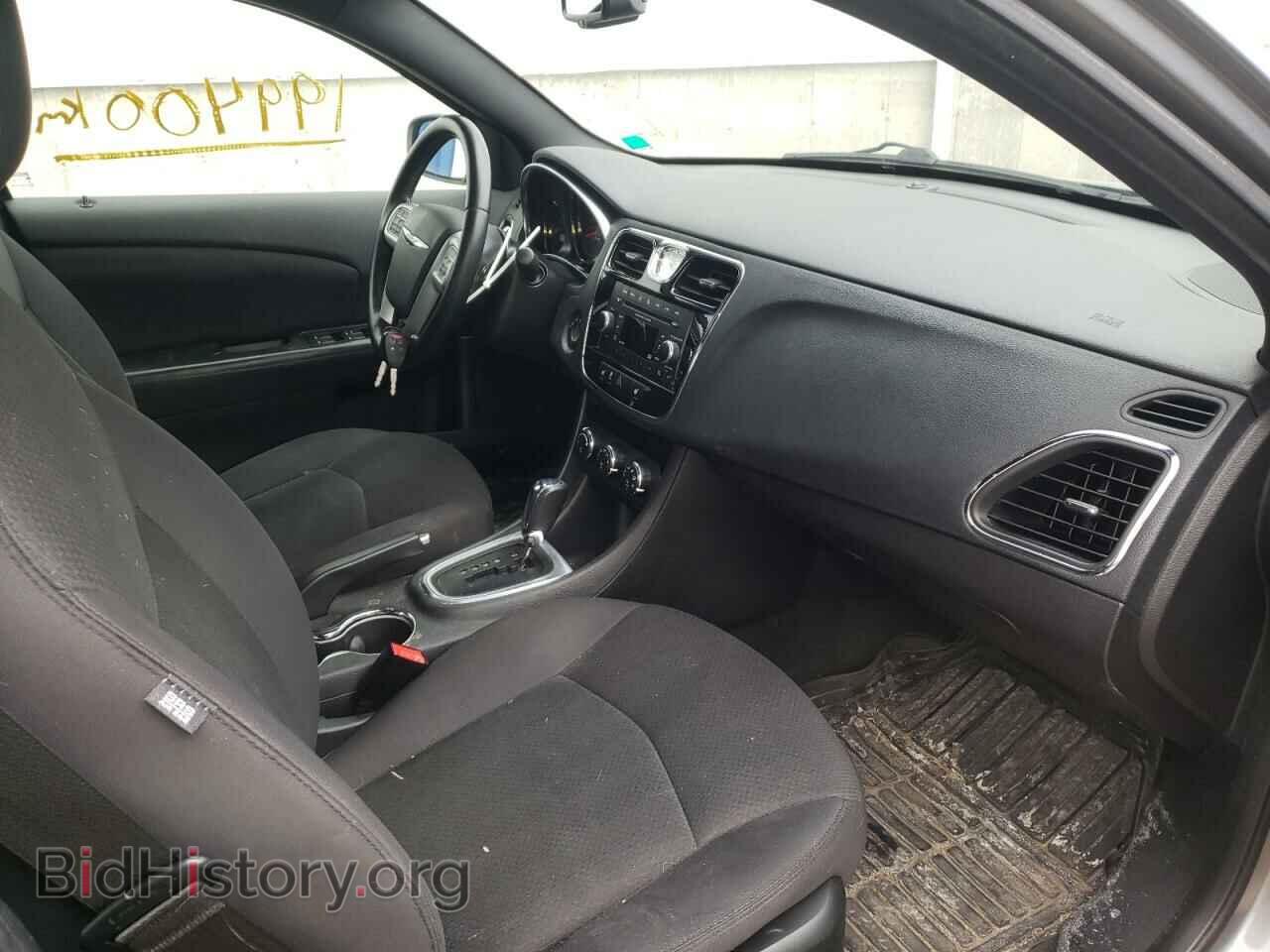 2012 CHRYSLER 200 - VIN: 1C3CCBBG1CN234895 - Фото 5