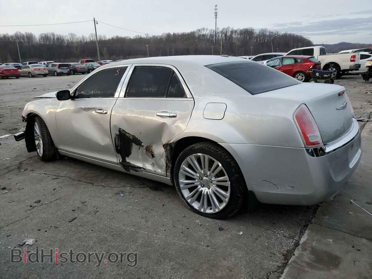 2012 CHRYSLER 300 - VIN: 2C3CCACG3CH139059 - Фото 2