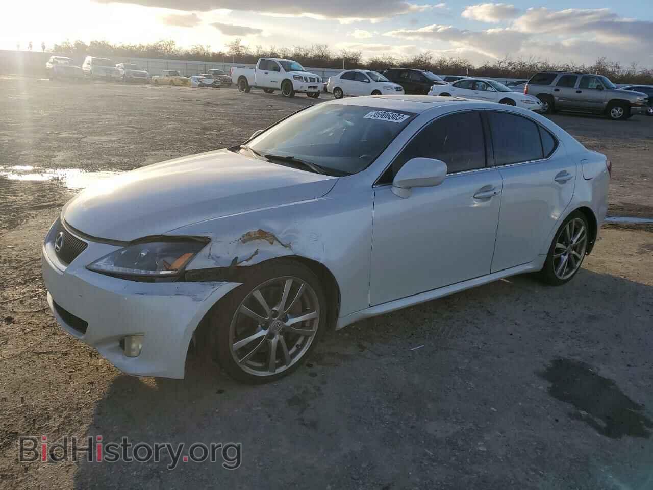 Photo JTHBE262785018457 - LEXUS IS 2008