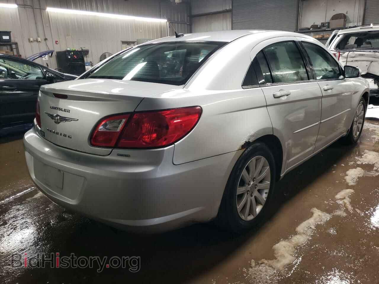 2010 CHRYSLER SEBRING - VIN: 1C3CC5FD9AN132582 - Фото 3