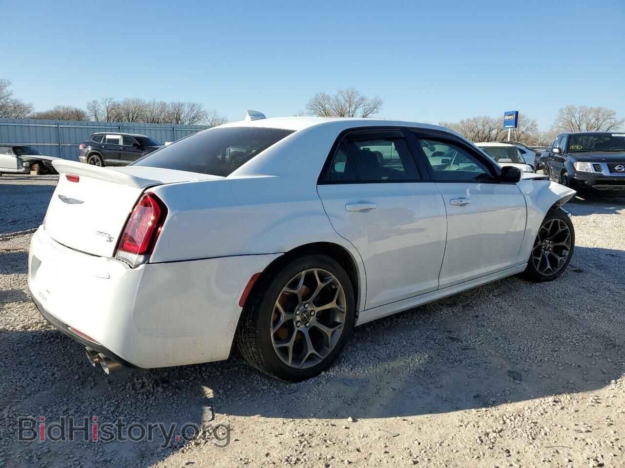 2017 CHRYSLER 300 - VIN: 2C3CCABT3HH647506 - Фото 3
