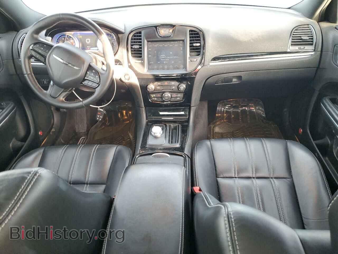 2017 CHRYSLER 300 - VIN: 2C3CCABT3HH647506 - Фото 8