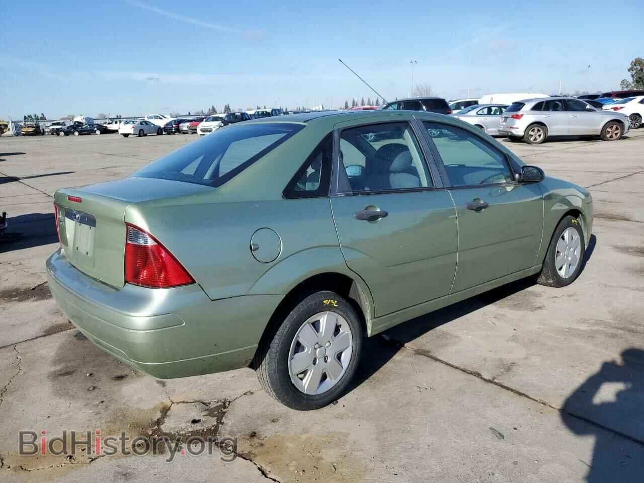 2007 FORD FOCUS - VIN: 1FAFP34N47W307519 - Фото 3