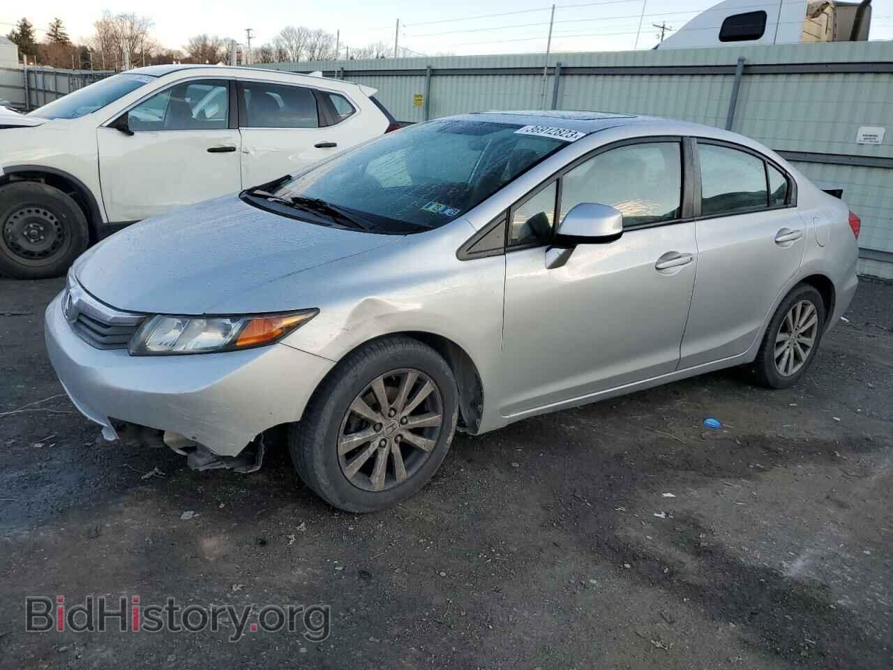 Фотография 19XFB2F87CE373755 - HONDA CIVIC 2012