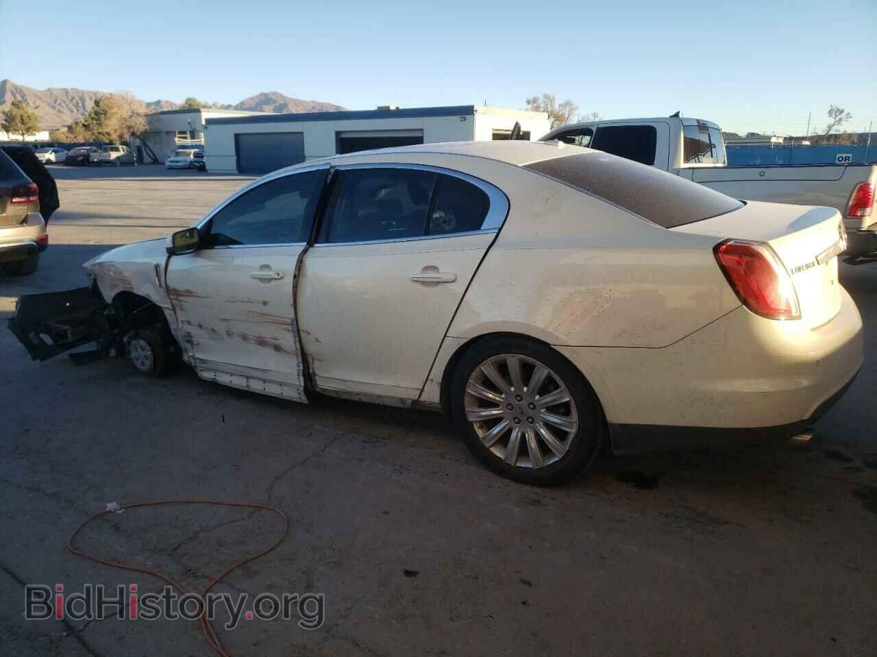 2012 LINCOLN MKS - VIN: 1LNHL9FT1CG806243 - Фото 2