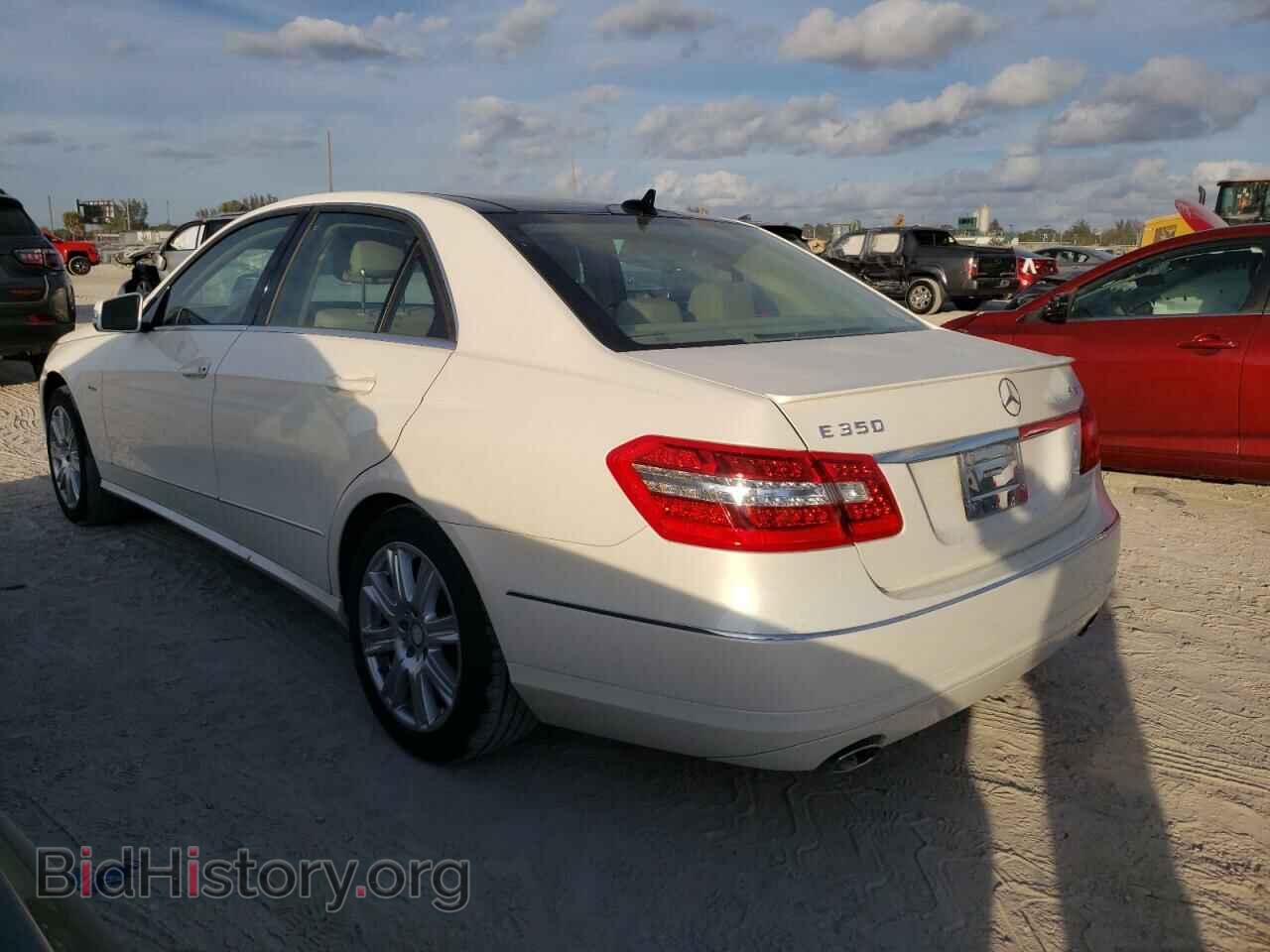 2012 MERCEDES-BENZ E-CLASS - VIN: WDDHF8JB0CA655084 - Фото 2