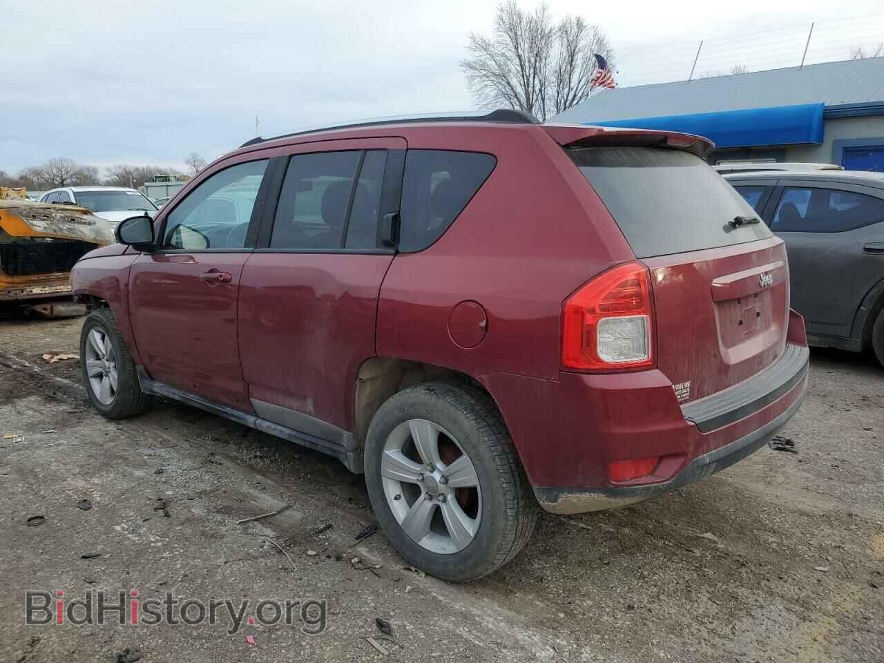 2011 JEEP COMPASS - VIN: 1J4NT1FB6BD139292 - Фото 2