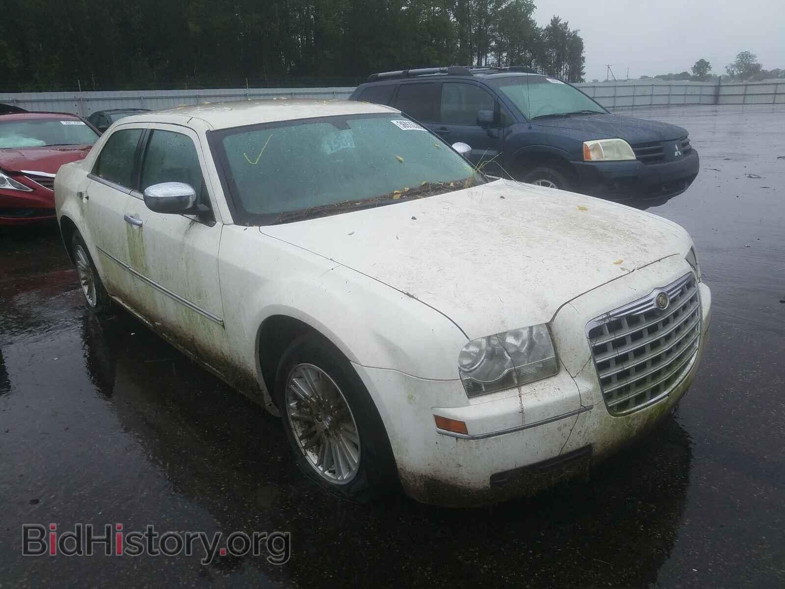 Photo 2C3CA4CD8AH191412 - CHRYSLER 300 2010