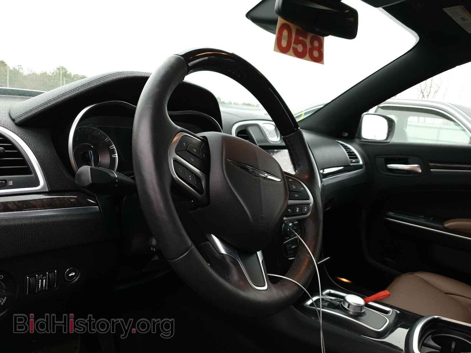 2019 CHRYSLER 300 - VIN: 2C3CCAKGXKH524151 - Фото 9