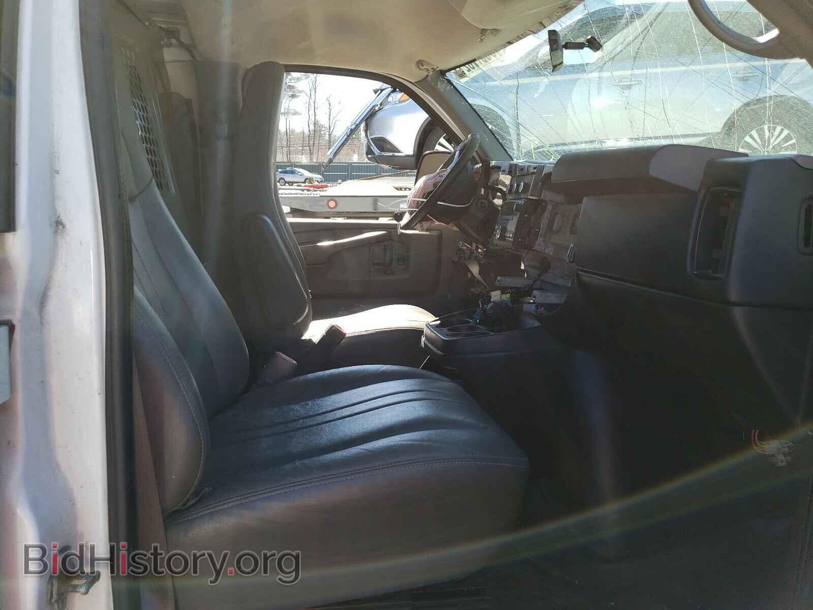 2014 CHEVROLET EXPRESS - VIN: 1GCWGFCA2E1198272 - Фото 5