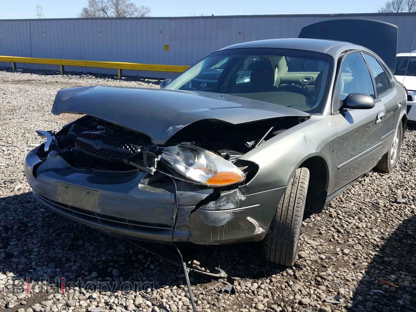 2001 FORD TAURUS - VIN: 1FAFP55261G244764 - Photo 2