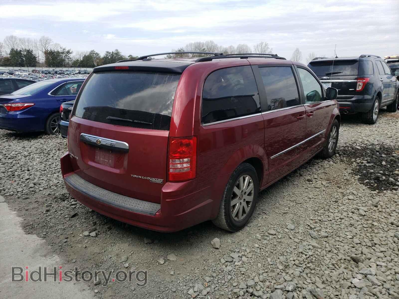 2010 CHRYSLER MINIVAN - VIN: 2A4RR8DX7AR395055 - Фото 4