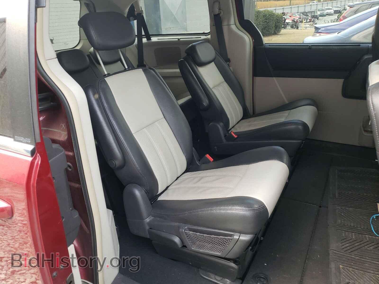 2010 CHRYSLER MINIVAN - VIN: 2A4RR8DX7AR395055 - Фото 6