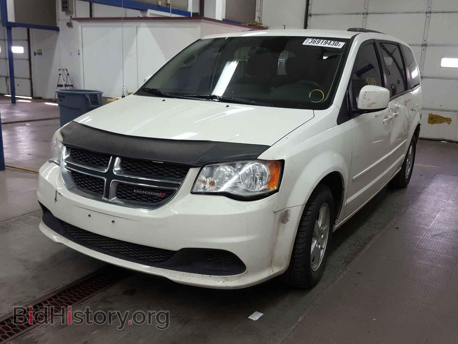2013 DODGE CARAVAN - VIN: 2C4RDGCG4DR582886 - Фото 2