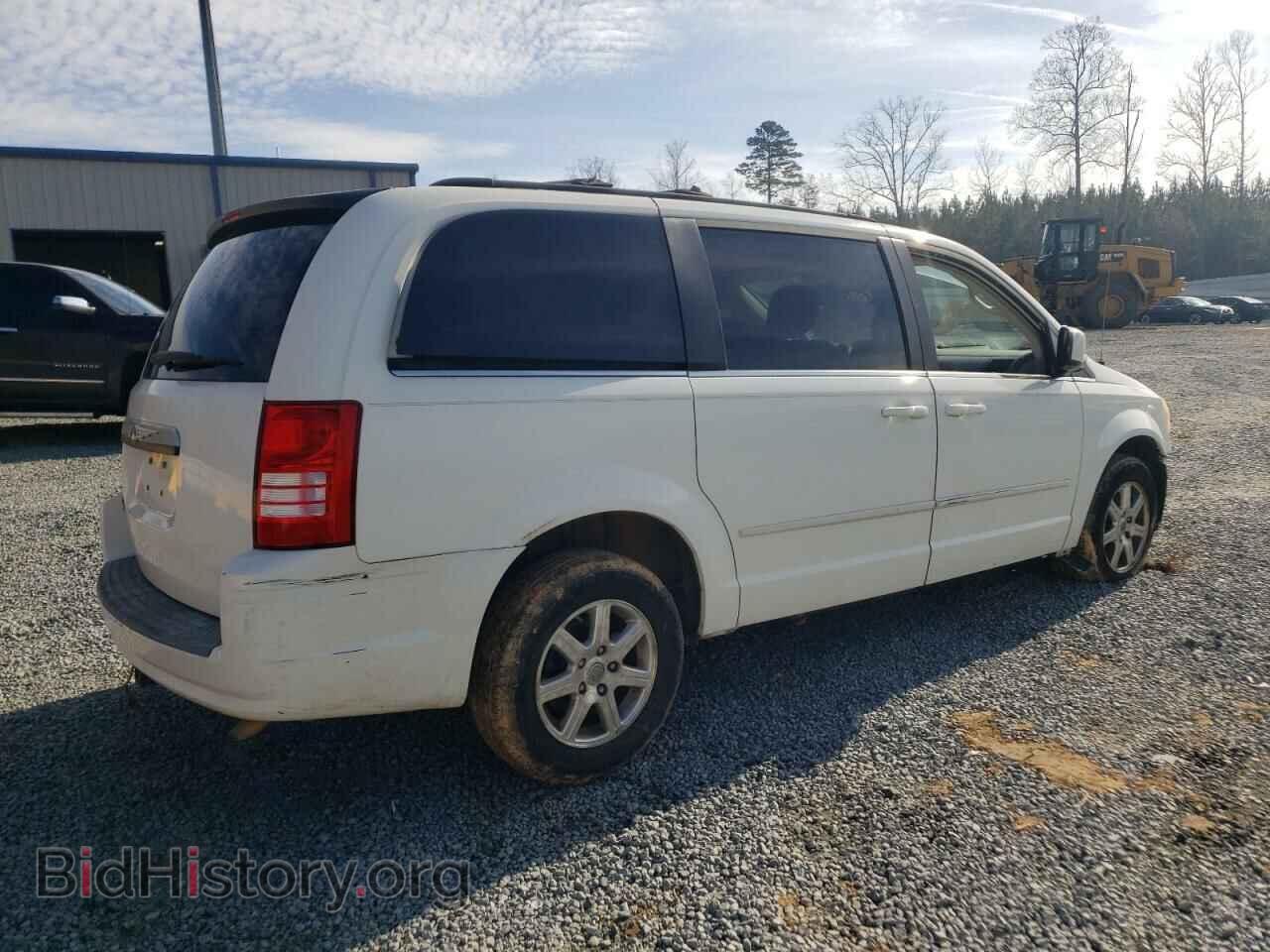 2008 CHRYSLER MINIVAN - VIN: 2A8HR54P28R768473 - Фото 3