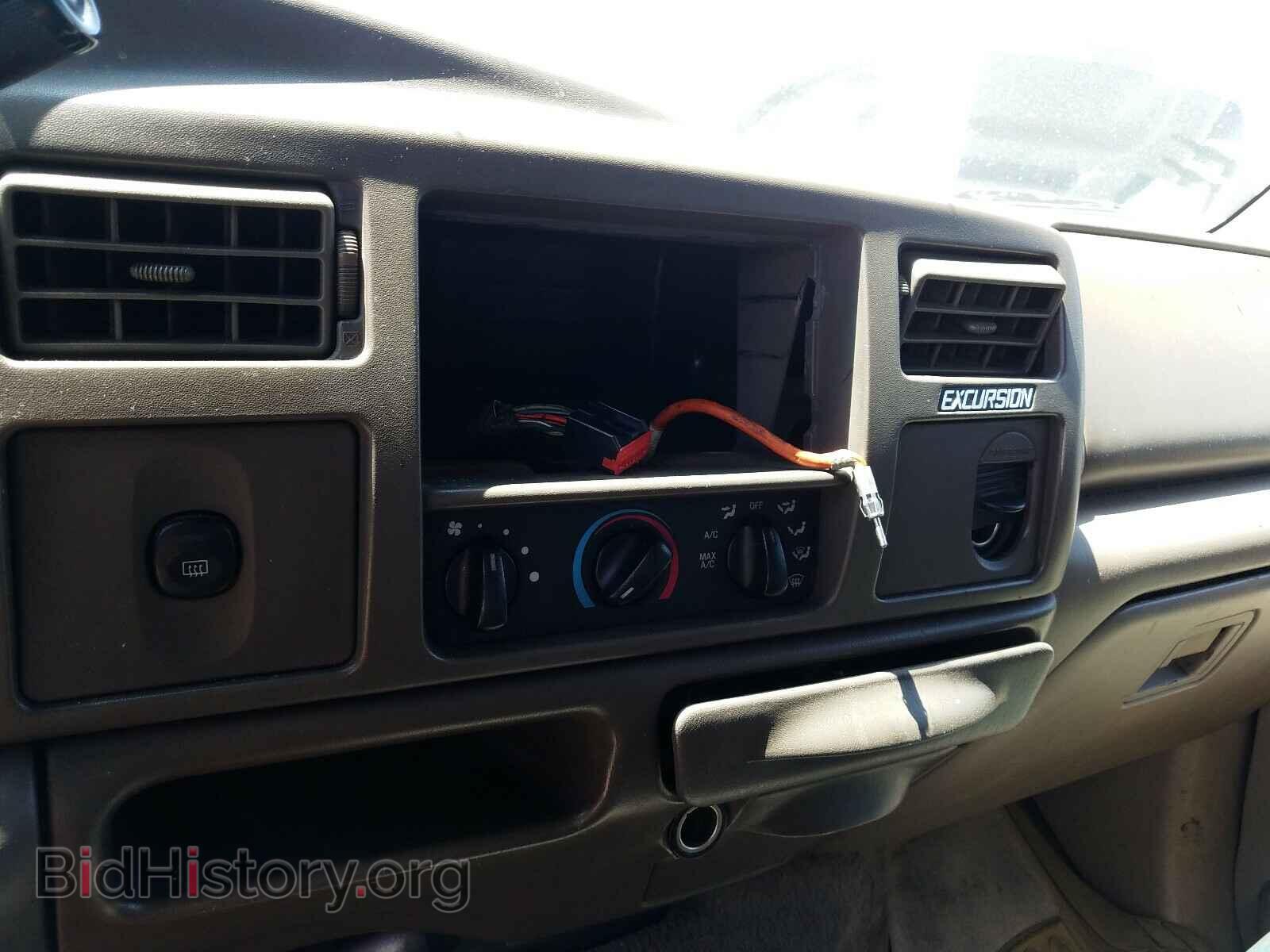 2000 FORD EXCURSION - VIN: 1FMNU42S0YEB09410 - Photo 9