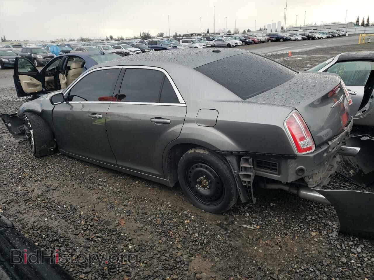 2012 CHRYSLER 300 - VIN: 2C3CCAAG4CH196941 - Фото 2