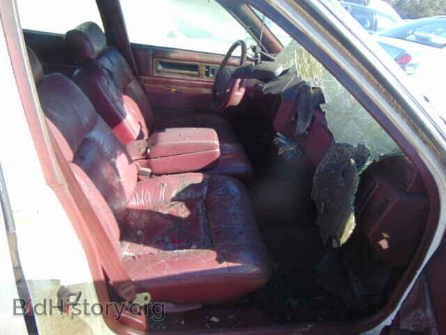1992 CADILLAC DEVILLE - VIN: 1G6CD53B8N4332105 - Photo 5