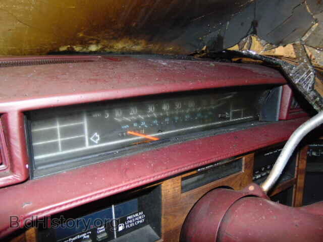 1992 CADILLAC DEVILLE - VIN: 1G6CD53B8N4332105 - Photo 8