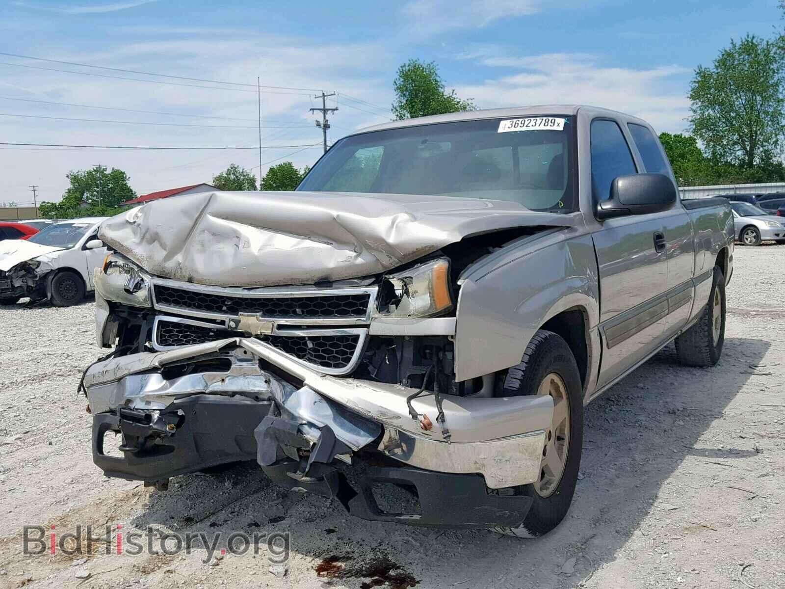 2006 CHEVROLET SILVERADO - VIN: 1GCEC19T16Z145164 - Фото 2