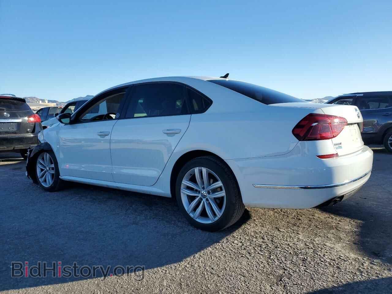 2019 VOLKSWAGEN PASSAT - VIN: 1VWLA7A30KC007797 - Фото 2