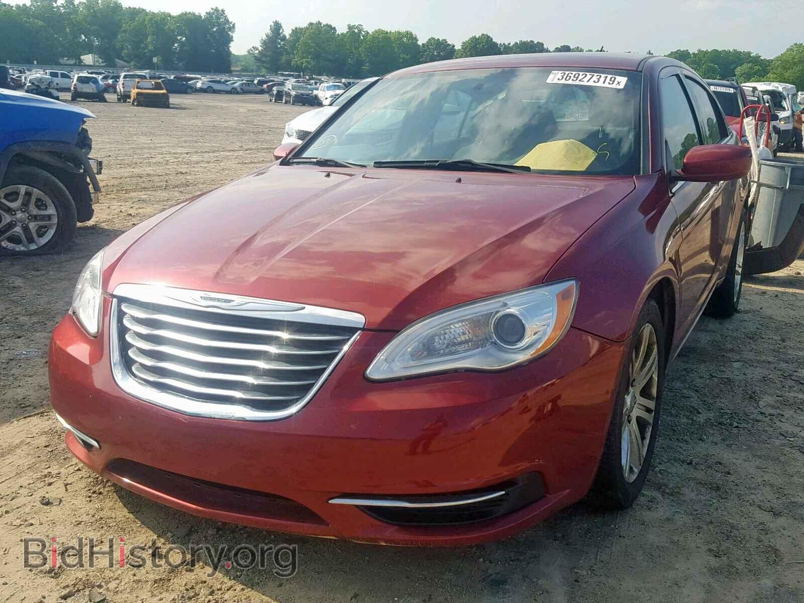 2012 CHRYSLER 200 - VIN: 1C3CCBAB8CN295327 - Фото 2